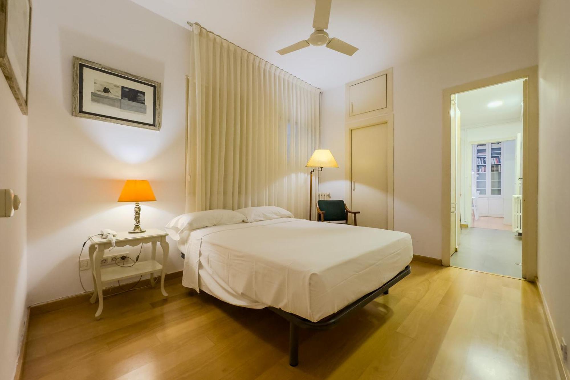Ferienwohnung Enrique Granados Barcelona Exterior foto